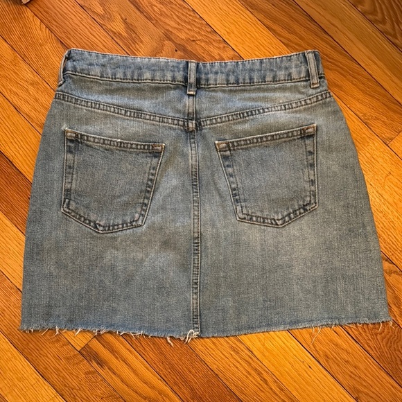 90s inspired TOPSHOP MOTO Denim Cutoff Miniskirt US size 6 - Picture 4 of 6
